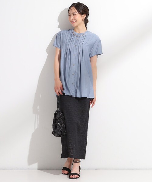 DRESKIP(ドレスキップ)の「【S-LL/ひんやり】インせず決まる タックプリーツシャツ(シャツ/ブラウス・レディース・ブルー/ネイビー/オフホワイト・01/02/04/03)」の6枚目の写真