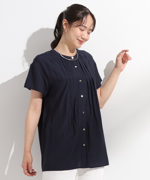 DRESKIP(ドレスキップ)の「【S-LL/ひんやり】インせず決まる タックプリーツシャツ(シャツ/ブラウス・レディース・ブルー/ネイビー/オフホワイト・01/02/04/03)」の9枚目の写真