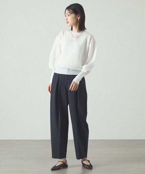 CAST:(キャストコロン)の「【着用シワ軽減/セットアップ対応】タックフォルムパンツ(スラックス・レディース・ネイビー/グレー系その他2・S/L/M)」の4枚目の写真