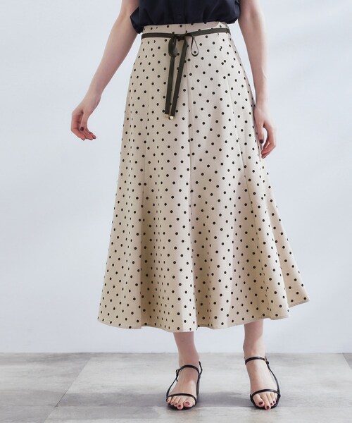 grove（グローブ）の「ドットで華やぐ　軽やかマーメイドスカート（スカート・レディース・チャコール/ベージュ系/ダークグリーン・01/02/03/04/05）」の3枚目の写真