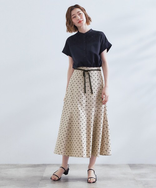 grove（グローブ）の「ドットで華やぐ　軽やかマーメイドスカート（スカート・レディース・チャコール/ベージュ系/ダークグリーン・01/02/03/04/05）」の5枚目の写真