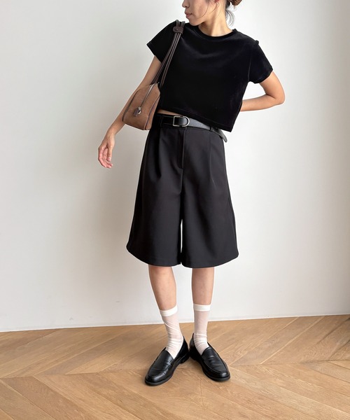 CANAL JEAN(キャナルジーン)の「El mar ベロアクロップドTシャツ(Tシャツ/カットソー・レディース・ネイビー/ブラウン/ブラック・ONE SIZE)」の8枚目の写真