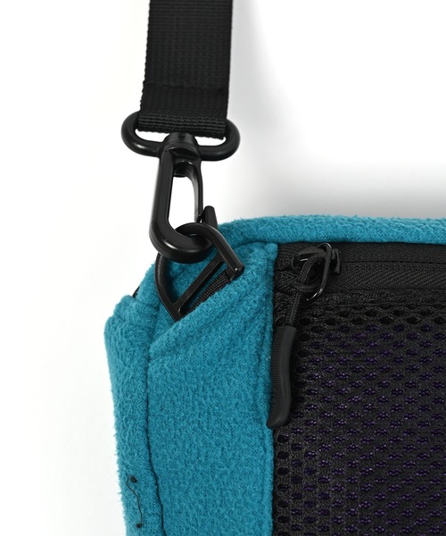 KiU（キウ）の「フリース 2WAYミニショルダーバッグ（ショルダーバッグ・レディース・ターコイズブルー/マジェンタ/ライトイエロー・FREE）」の19枚目の写真