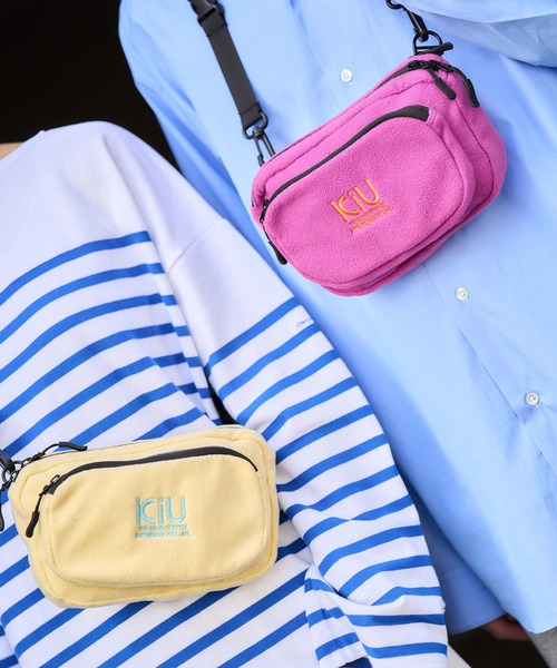 KiU（キウ）の「フリース 2WAYミニショルダーバッグ（ショルダーバッグ・レディース・ターコイズブルー/マジェンタ/ライトイエロー・FREE）」の8枚目の写真