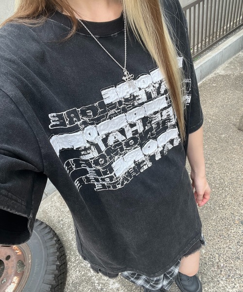 Figments(フィグメンツ)の「ロゴパッチビッグT(Tシャツ/カットソー・レディース・ホワイト/スミクロ・FREE)」の4枚目の写真