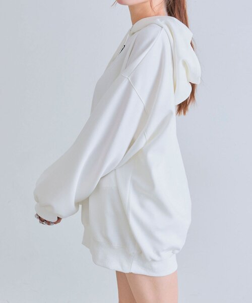 OLIVE des OLIVE（オリーブデオリーブ）の「【SNSで話題】ゆるたぽパーカー（パーカー・レディース・ピンク/オフホワイト/トップグレー/ブラック・FREE）」の7枚目の写真