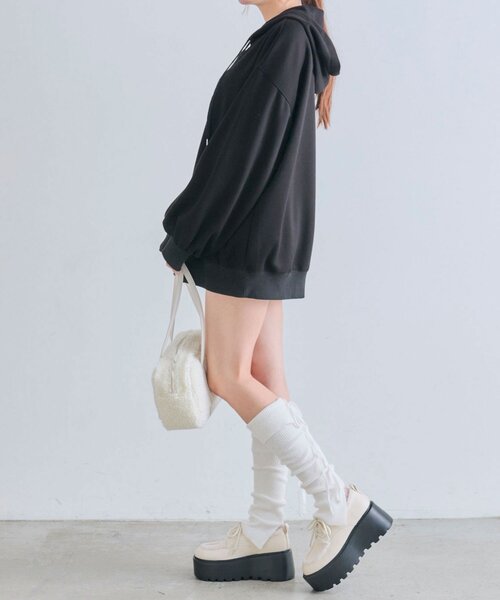 OLIVE des OLIVE（オリーブデオリーブ）の「【SNSで話題】ゆるたぽパーカー（パーカー・レディース・ピンク/オフホワイト/トップグレー/ブラック・FREE）」の16枚目の写真