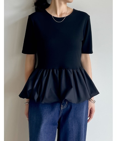 Re:EDIT(リエディ)の「フライス異素材切り替え裾バルーン半袖トップス(Tシャツ/カットソー・レディース・ホワイト/ブラック・MEDIUM/LARGE)」の5枚目の写真