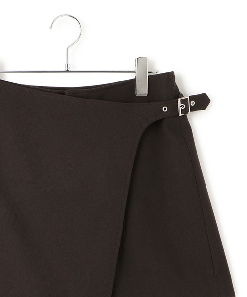 ADAM ET ROPE'（アダムエロペ）の「ラップベルトショートパンツ（その他パンツ・レディース・ダークブラウン/ブラック・38/36）」の20枚目の写真