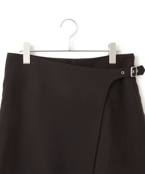 ADAM ET ROPE'（アダムエロペ）の「ラップベルトショートパンツ（その他パンツ・レディース・ダークブラウン/ブラック・38/36）」の6枚目の写真