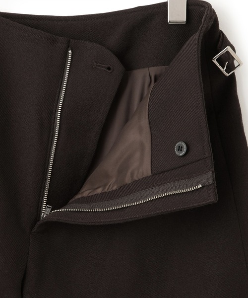 ADAM ET ROPE'（アダムエロペ）の「ラップベルトショートパンツ（その他パンツ・レディース・ダークブラウン/ブラック・38/36）」の8枚目の写真