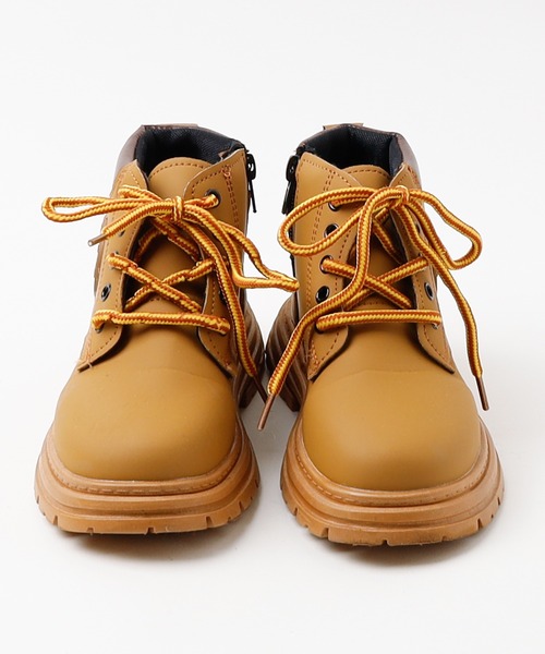 URBAN CHERRY（アーバンチェリー）の「ハイカットトレッキングスニーカー（ブーツ・キッズ・ブラック/ブラウン・21.5cm/20.5cm/20.0cm/19.5cm/19.0cm/18.5cm）」の6枚目の写真