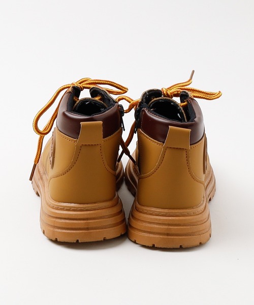 URBAN CHERRY（アーバンチェリー）の「ハイカットトレッキングスニーカー（ブーツ・キッズ・ブラック/ブラウン・21.5cm/20.5cm/20.0cm/19.5cm/19.0cm/18.5cm）」の8枚目の写真