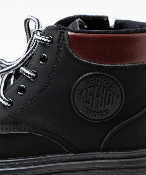 URBAN CHERRY（アーバンチェリー）の「ハイカットトレッキングスニーカー（ブーツ・キッズ・ブラック/ブラウン・21.5cm/20.5cm/20.0cm/19.5cm/19.0cm/18.5cm）」の17枚目の写真