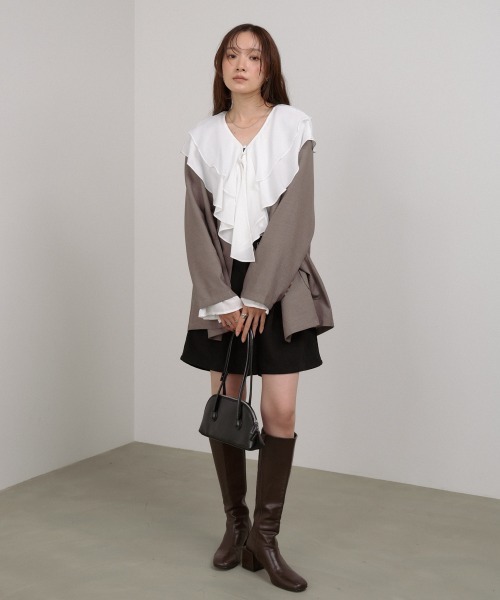 Bab（バブ）の「ダブルラッフルカラーブラウス（シャツ/ブラウス・レディース・ブラック/アイボリー/オフホワイト・M）」の22枚目の写真
