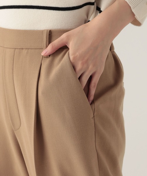 Elura（エルーラ）の「スリムウォームテーパードパンツ＜低身長サイズあり＞/591844（スラックス・レディース・ベージュ/ブラック/チャコールグレー/ライトグレー/ブラック×ホワイト・LARGE/MEDIUM/FREE(S)）」の18枚目の写真