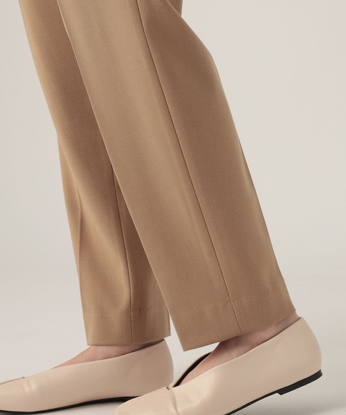 Elura（エルーラ）の「スリムウォームテーパードパンツ＜低身長サイズあり＞/591844（スラックス・レディース・ベージュ/ブラック/チャコールグレー/ライトグレー/ブラック×ホワイト・LARGE/MEDIUM/FREE(S)）」の20枚目の写真