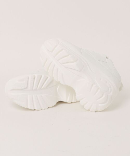 GORGE（ゴージ）の「《美脚×脚長シルエット》厚底スニーカー レディース カジュアルコーデに◎（スニーカー・レディース・オフホワイト/ブラック・L/LL/S/M）」の7枚目の写真
