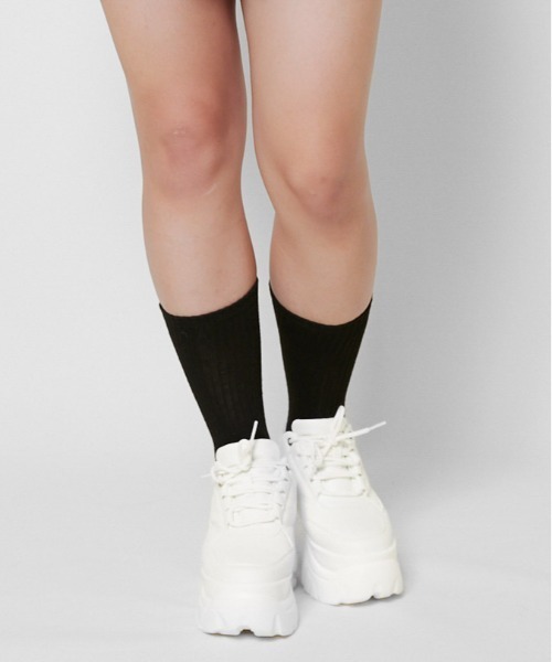 GORGE（ゴージ）の「《美脚×脚長シルエット》厚底スニーカー レディース カジュアルコーデに◎（スニーカー・レディース・オフホワイト/ブラック・L/LL/S/M）」の4枚目の写真