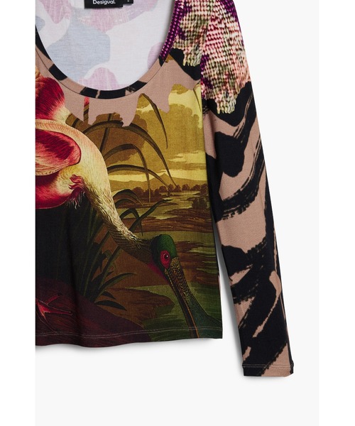 Desigual(デシグアル)の「クリスチャン・ラクロワ オリエンタルプリント 長袖Tシャツ(Tシャツ/カットソー・レディース・レッド・S/M/L/XL/XS)」の4枚目の写真