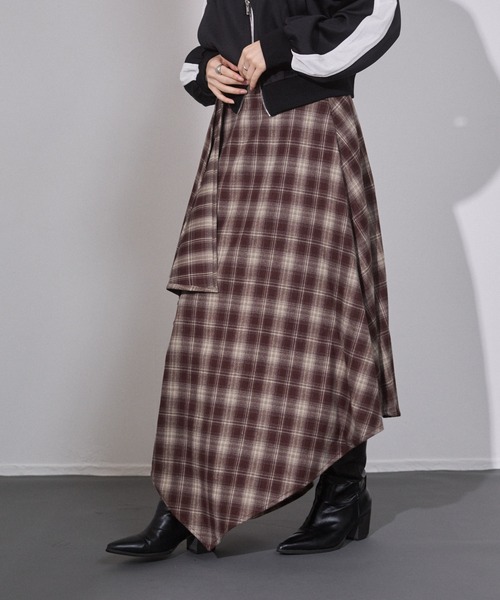 ENVYM（アンビー）の「アシメチェック ドレープスカート（スカート・レディース・ブラウン/ブラック・FREE）」の3枚目の写真