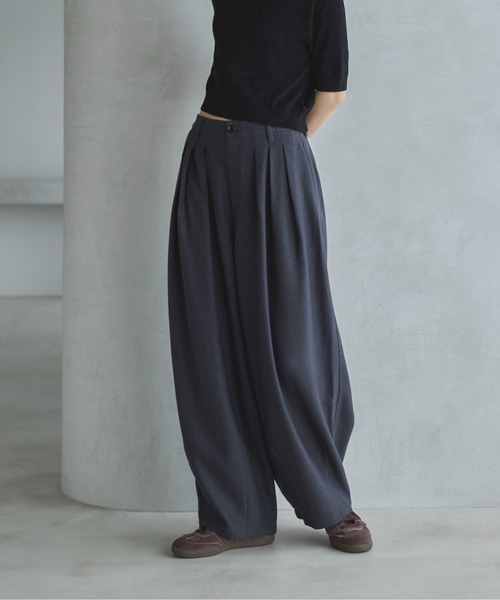 feepur(フェピュール)の「ヘリンボーンバルーンタックパンツ(その他パンツ・レディース・チャコールグレー/ブラウン・マルチサイズ)」の2枚目の写真