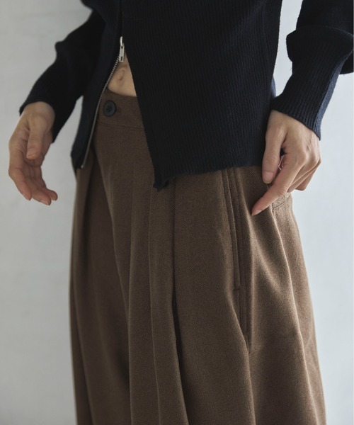feepur(フェピュール)の「ヘリンボーンバルーンタックパンツ(その他パンツ・レディース・チャコールグレー/ブラウン・マルチサイズ)」の7枚目の写真