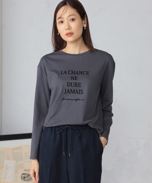 GALLORIA（ギャローリア）の「フロッキーロゴプリントTシャツ（Tシャツ/カットソー・レディース・チャコールグレー/ホワイト・S/M/L/LL）」の2枚目の写真