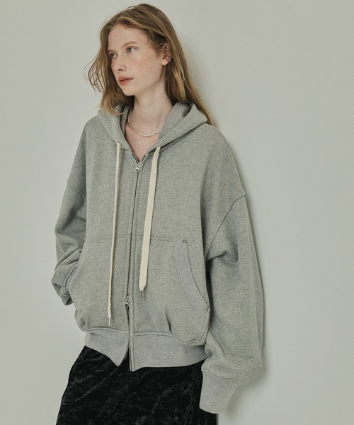 PUBLIC TOKYO(パブリックトウキョウ)の「極 オーバーサイズバルーンフーディ(パーカー・レディース・ライトグレー・FREE)」の3枚目の写真