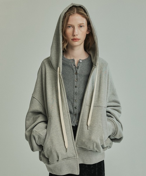 PUBLIC TOKYO(パブリックトウキョウ)の「極 オーバーサイズバルーンフーディ(パーカー・レディース・ライトグレー・FREE)」の7枚目の写真