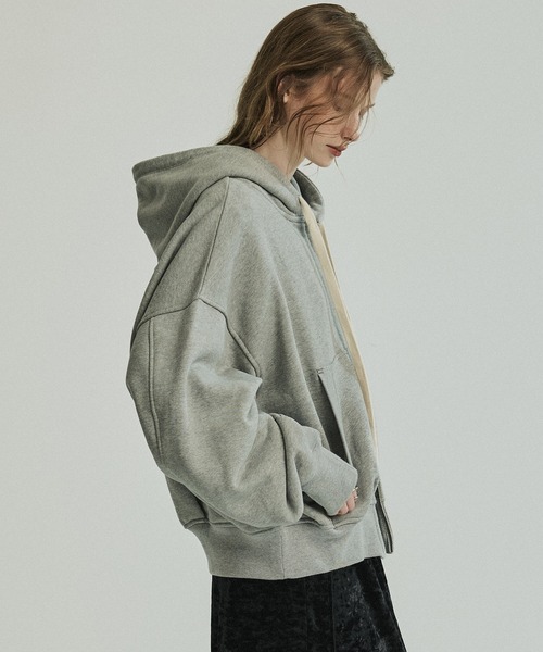 PUBLIC TOKYO(パブリックトウキョウ)の「極 オーバーサイズバルーンフーディ(パーカー・レディース・ライトグレー・FREE)」の13枚目の写真