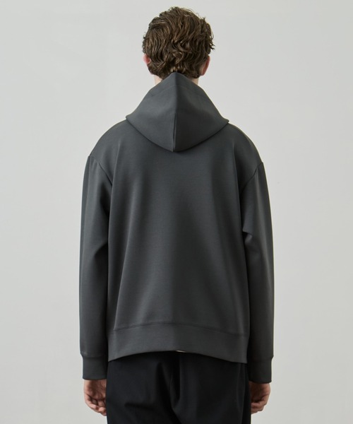 UNITED TOKYO（ユナイテッドトウキョウ）の「COMPACT AIR ダンボールZIPパーカー　大人気/ユニセックス着用可能/洗える/防シワ/速乾/軽量/冬服/スウェット/インナー/保温（パーカー・メンズ・ブラック/ダークグレー/ライトグレー・1/2）」の20枚目の写真