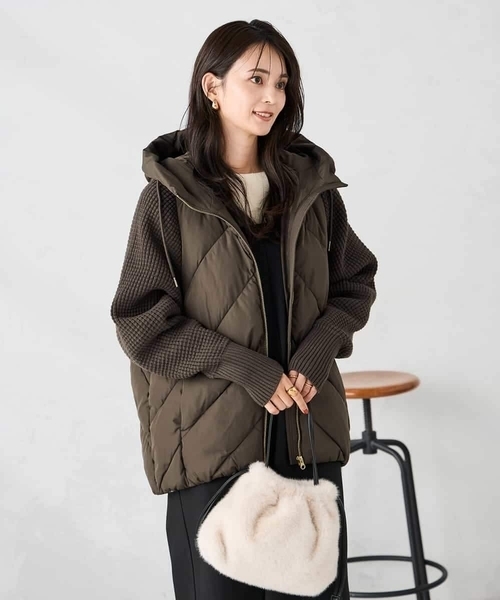 a.v.v（アーヴェヴェ）の「キルトニットドッキングジャケット（その他アウター・レディース・ブラック/アイボリー・40/36/38/34/42）」の11枚目の写真