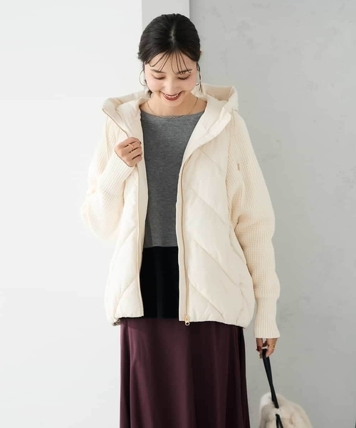 a.v.v（アーヴェヴェ）の「キルトニットドッキングジャケット（その他アウター・レディース・ブラック/アイボリー・40/36/38/34/42）」の3枚目の写真