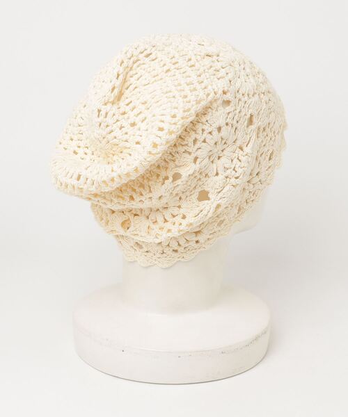 Vini（ヴィニ）の「クロシェ編みビーニー（ニットキャップ/ビーニー・レディース・ベージュ/ブラック/アイボリー・FREE）」の4枚目の写真