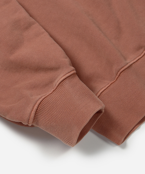 FRIZMWORKS(フリズムワークス)の「BLACK FLAG PIGMENT DYEING SWEATSHIRT _ BRICK(スウェット・メンズ・その他・SMALL/MEDIUM/LARGE/X-LARGE)」の6枚目の写真