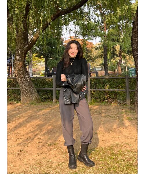 MUSINSA STANDARD WOMAN（ムシンサスタンダードウーマン）の「ウィメンズハイウエストワイドヒドンバンディングスラックス[グレー]（スラックス・レディース・その他・27/28/29/34/30/31/24/25/26/32）」の11枚目の写真