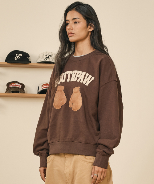 TAKEASY(テイクイージー)の「サウスポー クロップスウェット (ブラウン)(スウェット・メンズ・その他・LARGE/SMALL/MEDIUM)」の5枚目の写真