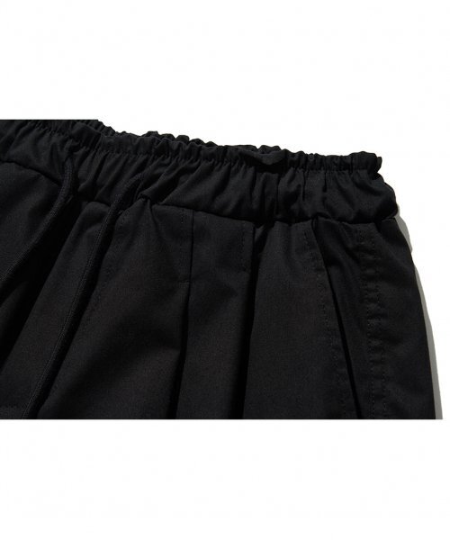 MOAA(モア)の「バミューダツーピンタックハーフパンツ(ブラック)(その他パンツ・メンズ・その他・MEDIUM/LARGE)」の6枚目の写真