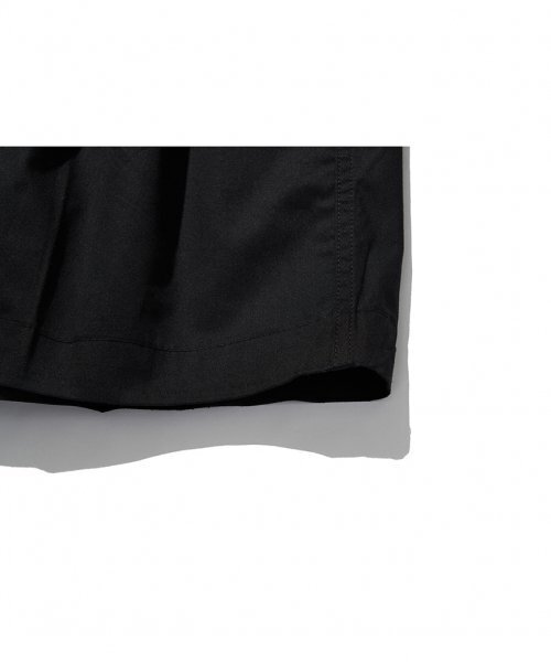 MOAA(モア)の「バミューダツーピンタックハーフパンツ(ブラック)(その他パンツ・メンズ・その他・MEDIUM/LARGE)」の5枚目の写真