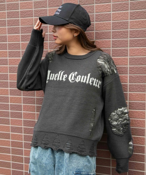 GORGE(ゴージ)の「《ダメージ×ロゴ映え》レディース ニットトップス デザインカット 秋冬(ニット/セーター・レディース・チャコール/ネイビー/グレー・F)」の3枚目の写真