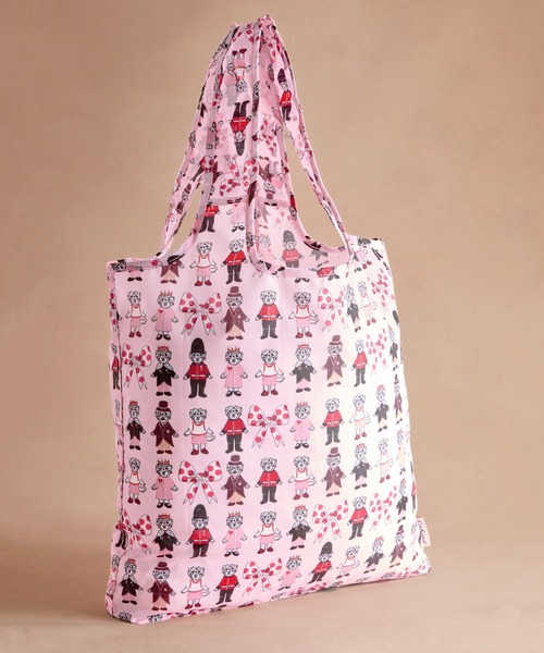 Cath Kidston(キャスキッドソン)の「フォルダウェイ ショッパー London Dogs(エコバッグ/サブバッグ・レディース・その他・FREE)」の4枚目の写真