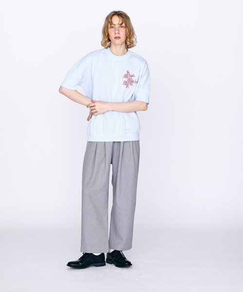 Kelen(ケレン)の「「KELEN / ケレン」刺繍デザイントップス(Tシャツ/カットソー・レディース・チャコールグレー/オフホワイト/サックスブルー・FREE)」の4枚目の写真