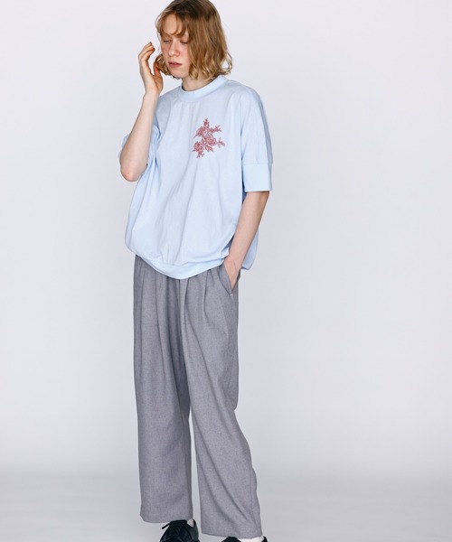 Kelen(ケレン)の「「KELEN / ケレン」刺繍デザイントップス(Tシャツ/カットソー・レディース・チャコールグレー/オフホワイト/サックスブルー・FREE)」の6枚目の写真