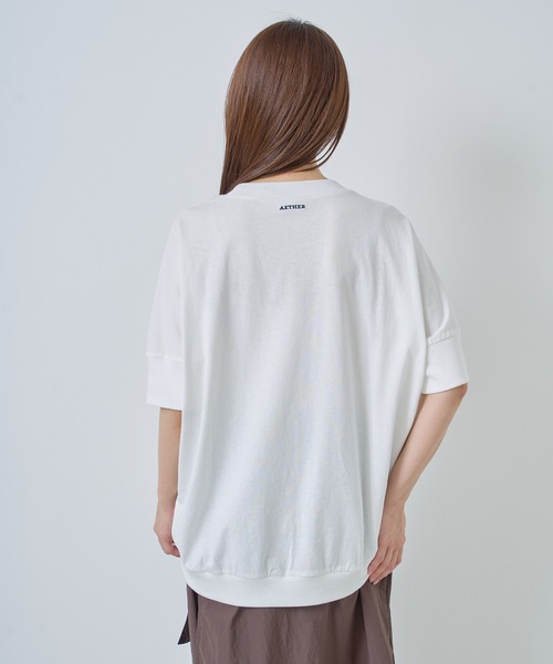 Kelen(ケレン)の「「KELEN / ケレン」刺繍デザイントップス(Tシャツ/カットソー・レディース・チャコールグレー/オフホワイト/サックスブルー・FREE)」の17枚目の写真