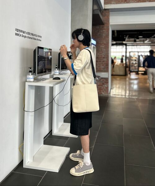 GCLIP（ジクリップ）の「ワンタックバミューダデニムショートパンツ_[ヴィンテージブラック]（その他パンツ・メンズ・ブラック・36/34/32/30/28）」の3枚目の写真