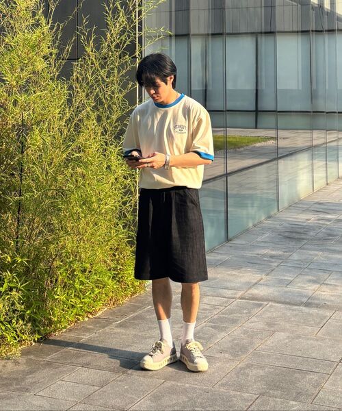 GCLIP（ジクリップ）の「ワンタックバミューダデニムショートパンツ_[ヴィンテージブラック]（その他パンツ・メンズ・ブラック・36/34/32/30/28）」の4枚目の写真