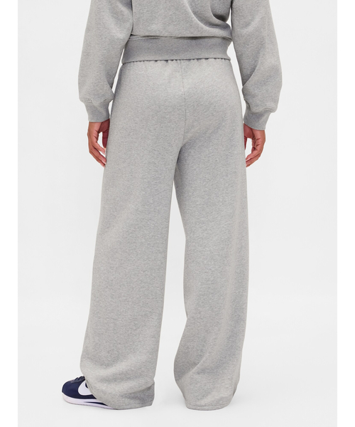 GAP(ギャップ)の「ハイライズ ヴィンテージソフト ハート Gapロゴ バギースウェットパンツ(スウェットパンツ・レディース・ブラウン/ピンク/ブラック/ライトブルー/グレー・L/M/S/XS/XXS)」の18枚目の写真