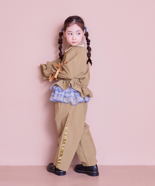 MARKEY'S（マーキーズ）の「リボンいっぱいペプラムブルゾン/セットアップ可（ブルゾン・キッズ・ブラック/ベージュ・110/100/90/150/140/130/120）」の5枚目の写真