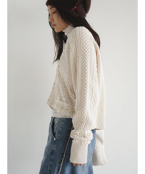 FIKA.(フィーカ)の「Cotton lace knit cardigan(カーディガン/ボレロ・レディース・オフホワイト/ブラック・MEDIUM)」の4枚目の写真